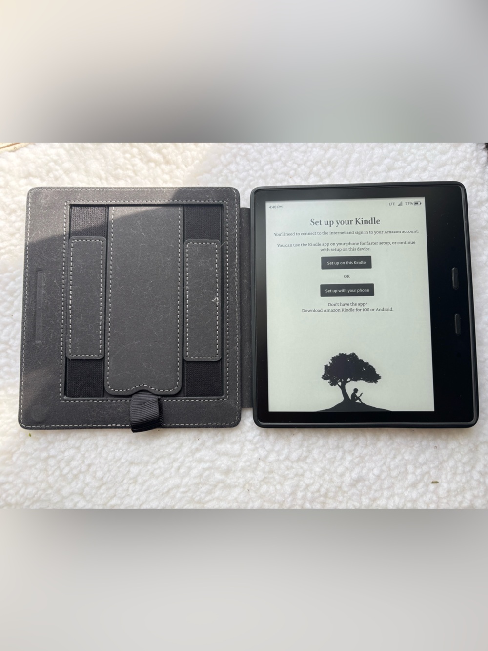 Kindle Oasis 10th Generation wth Standing Case